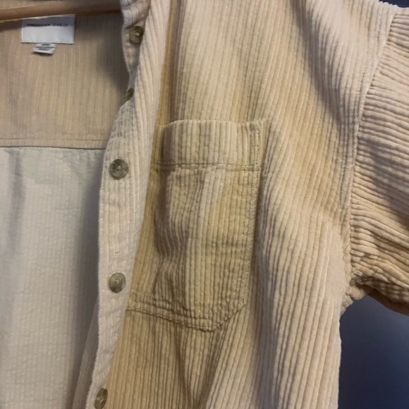 American Eagle Corduroy Cropped sweater/shacket - Picture 6 of 6